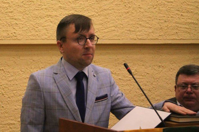 Politikas pasirūpino riebesniu kąsniu