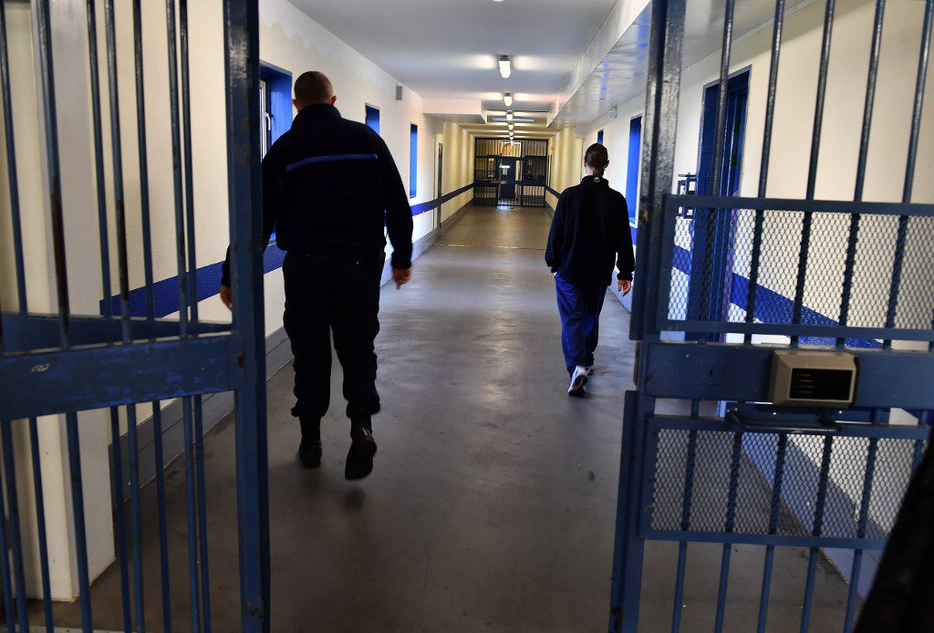 Pareigūnai pričiupo radviliškiečių sąskaitas tuštinusi sukčių