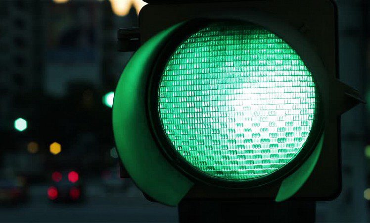 Avarijos Šiauliuose: neturintys teisės vairuoti, sumaištis sukant į dešinę