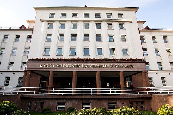 Negeroves paviešinusių darbuotojų persekiojimas atsirūgo Kauno klinikų administracijai