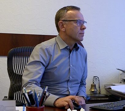 Mero testas neigiamas, tačiau serga jo artimiausios darbinės aplinkos žmonės
