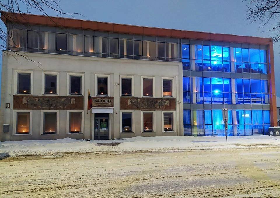 Vagis į biblioteką pateko per darbuotojams skirtą įėjimą.