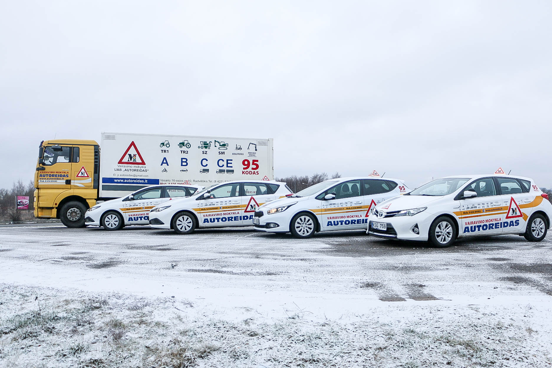 Naudinga vairavimo žiemą pamoka – iš vairavimo mokyklos „Autoreidas“ vadovo lūpų