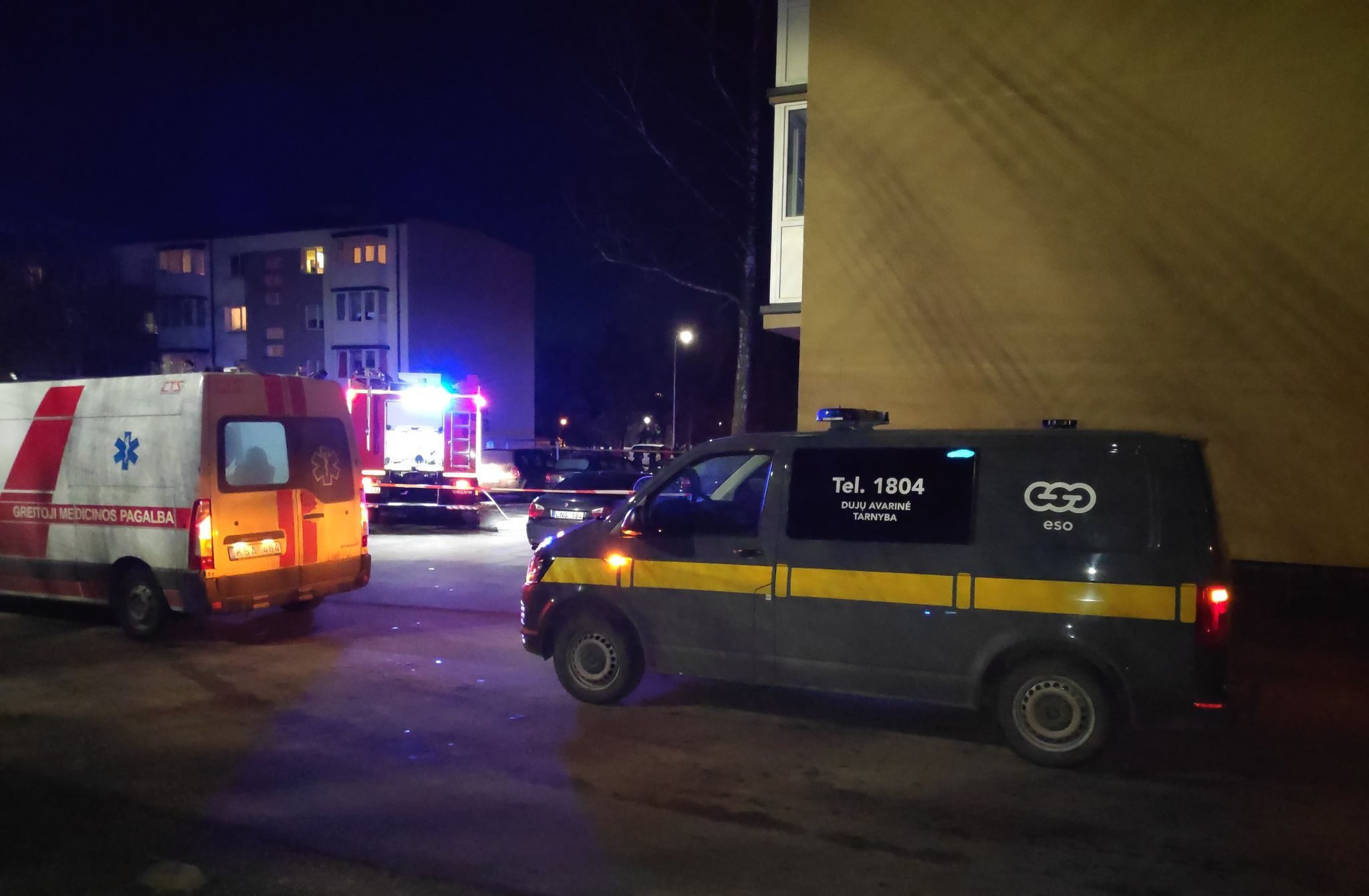 Įtariamas dujų nuotėkis Naujosios gatvės diaugiabutyje.