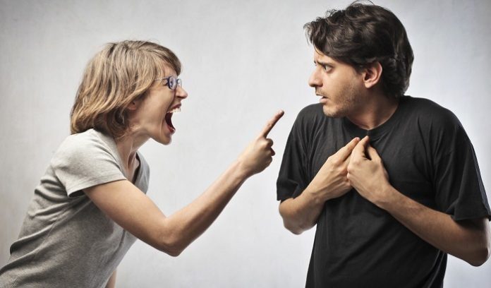 woman-fighting-man-696x408-1