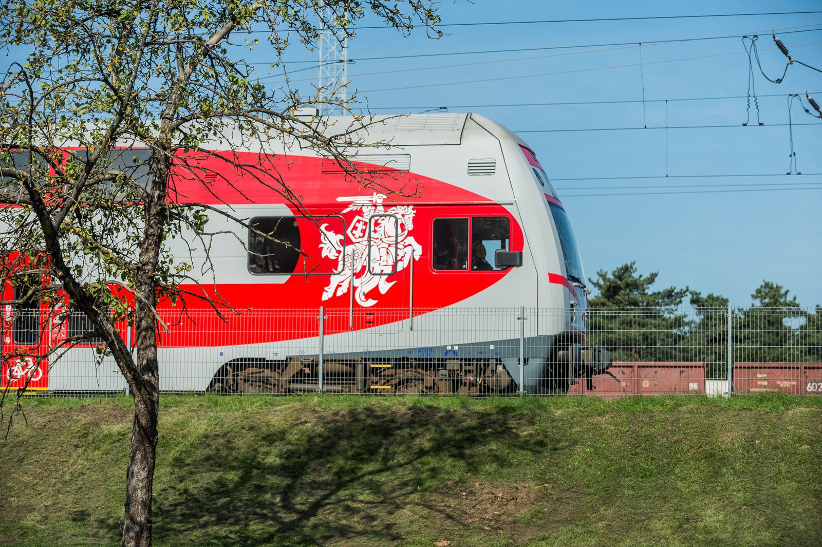 Radviliškiečiai traukinio sulauks rečiau: Taučių tilto remontas uždarys Vilnius–Klaipėda maršrutą