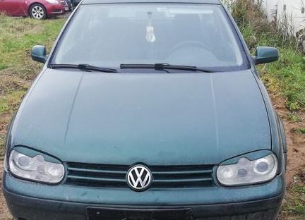 Radviliškietė įtariama klastojusi automobilio pirkimo dokumentus