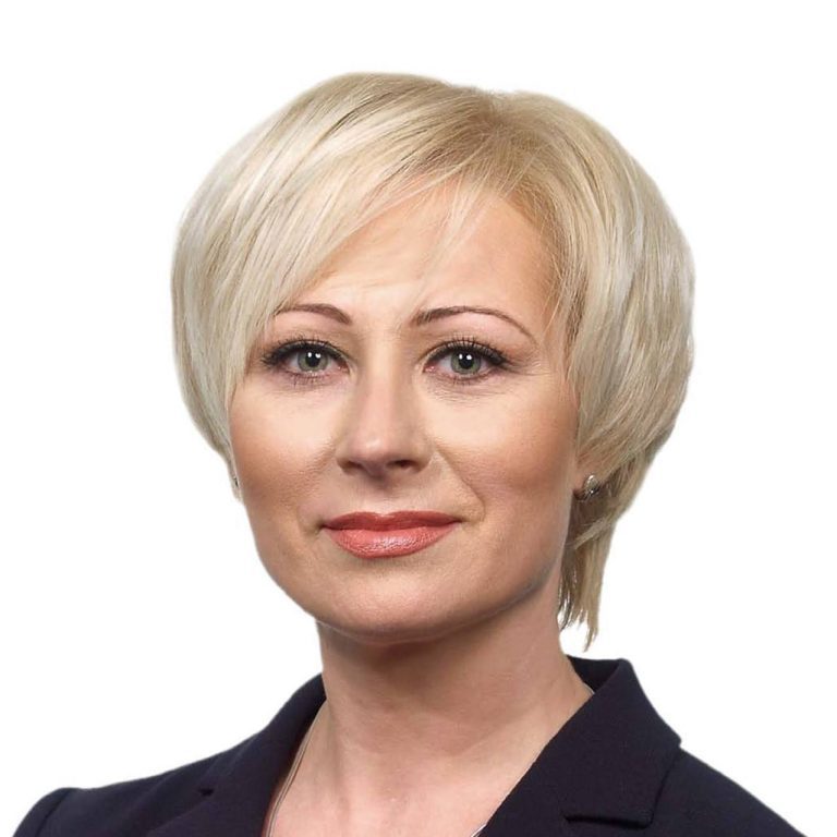 II ture konservatorė J.Margaitienė prieš socdemą K.Račkauskį