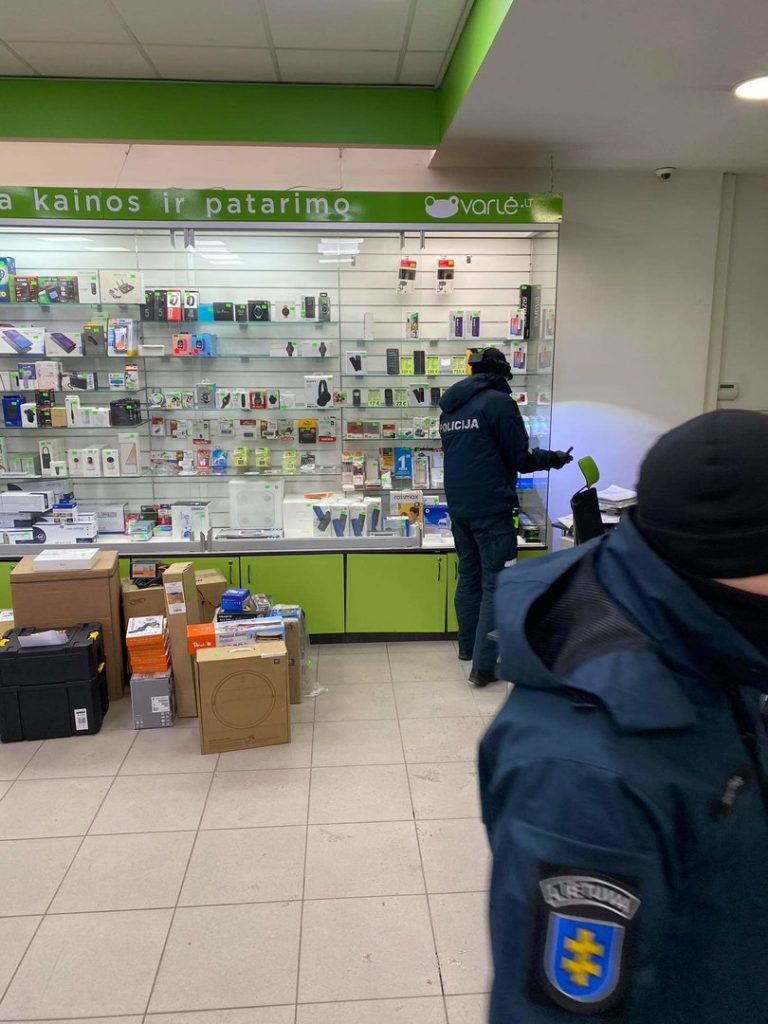 Baisogaloje apvogta parduotuvė