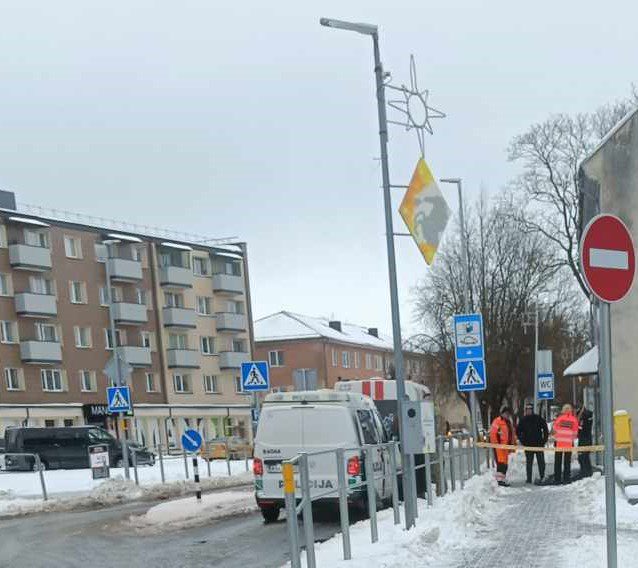 Pasibaisėtinas įvykis – Radviliškio centre moters lavonas laikytas kelias valandas