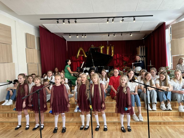 Padėkos diena Radviliškio muzikos mokykloje