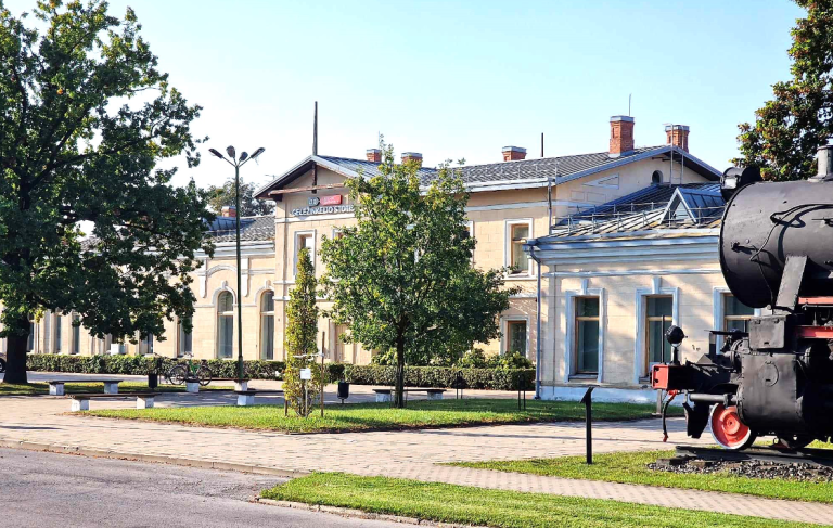 Dėmesio Radviliškio gyventojams: papildomi „LTG Link“ traukinių reisai Vėlinių ir moksleivių atostogų laikotarpiu