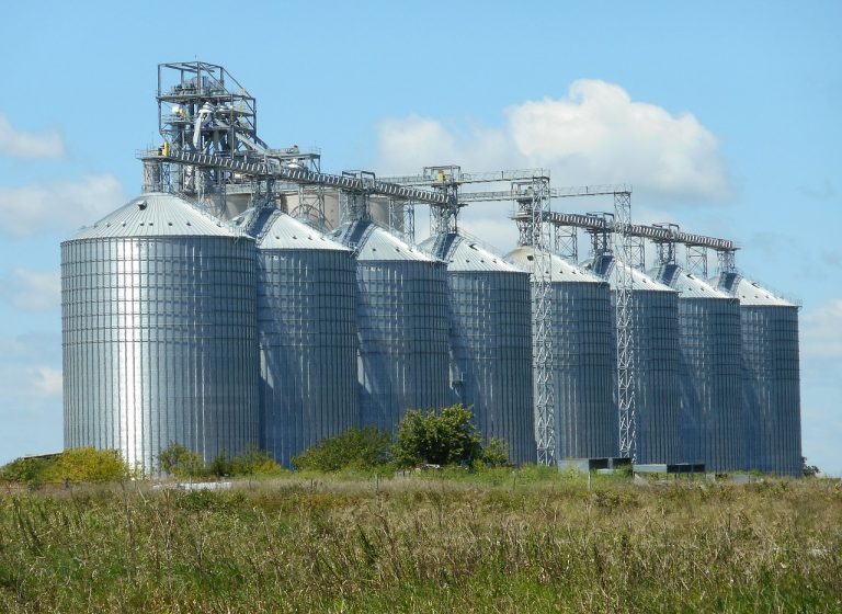 silos-1598168_1280
