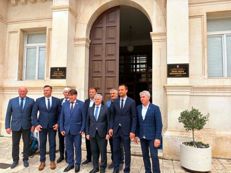 Mero naujoji aistra – komandiruotės į užsienį